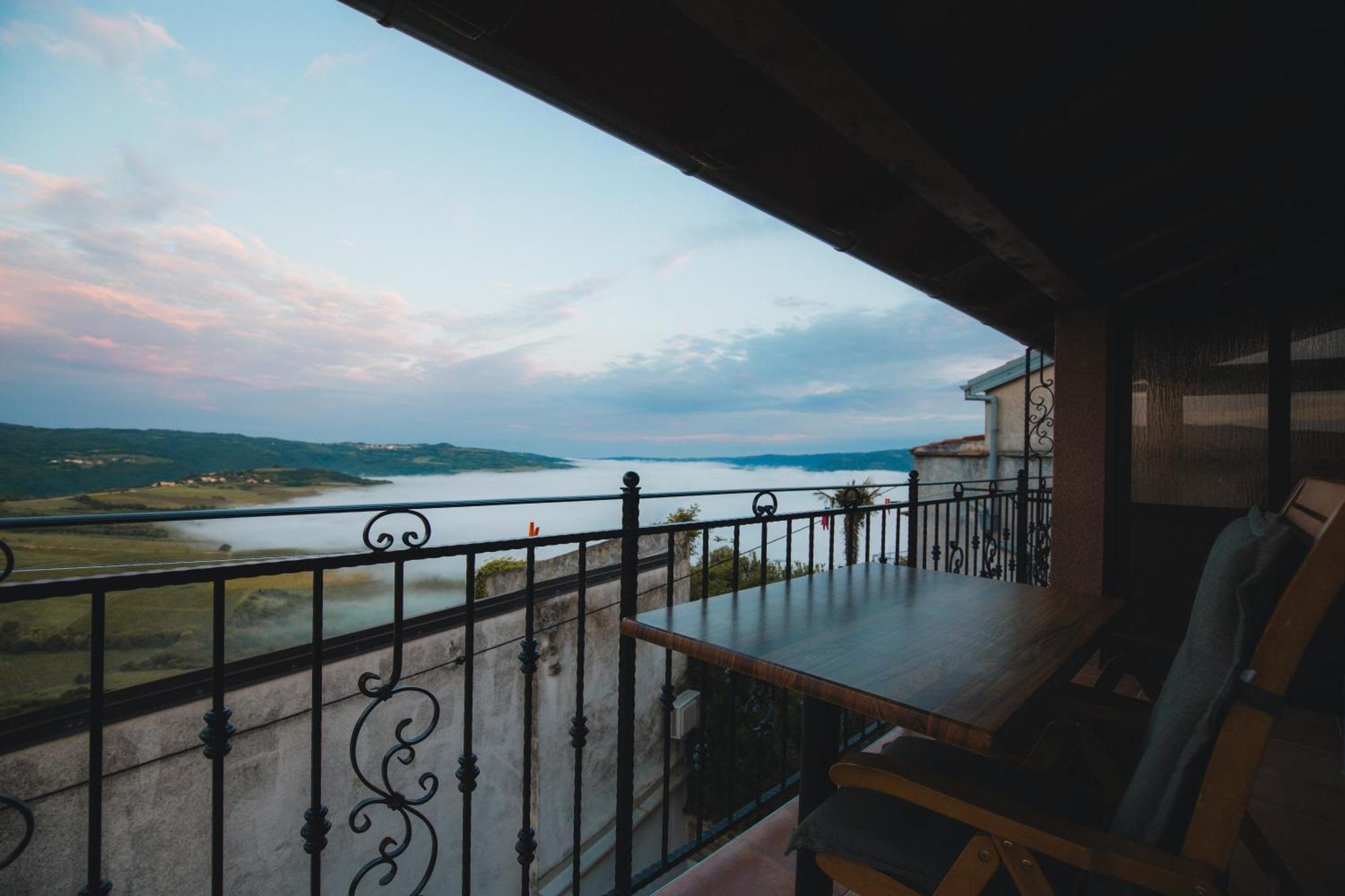 Guesthouse Villa Marija Мотовун Екстер'єр фото